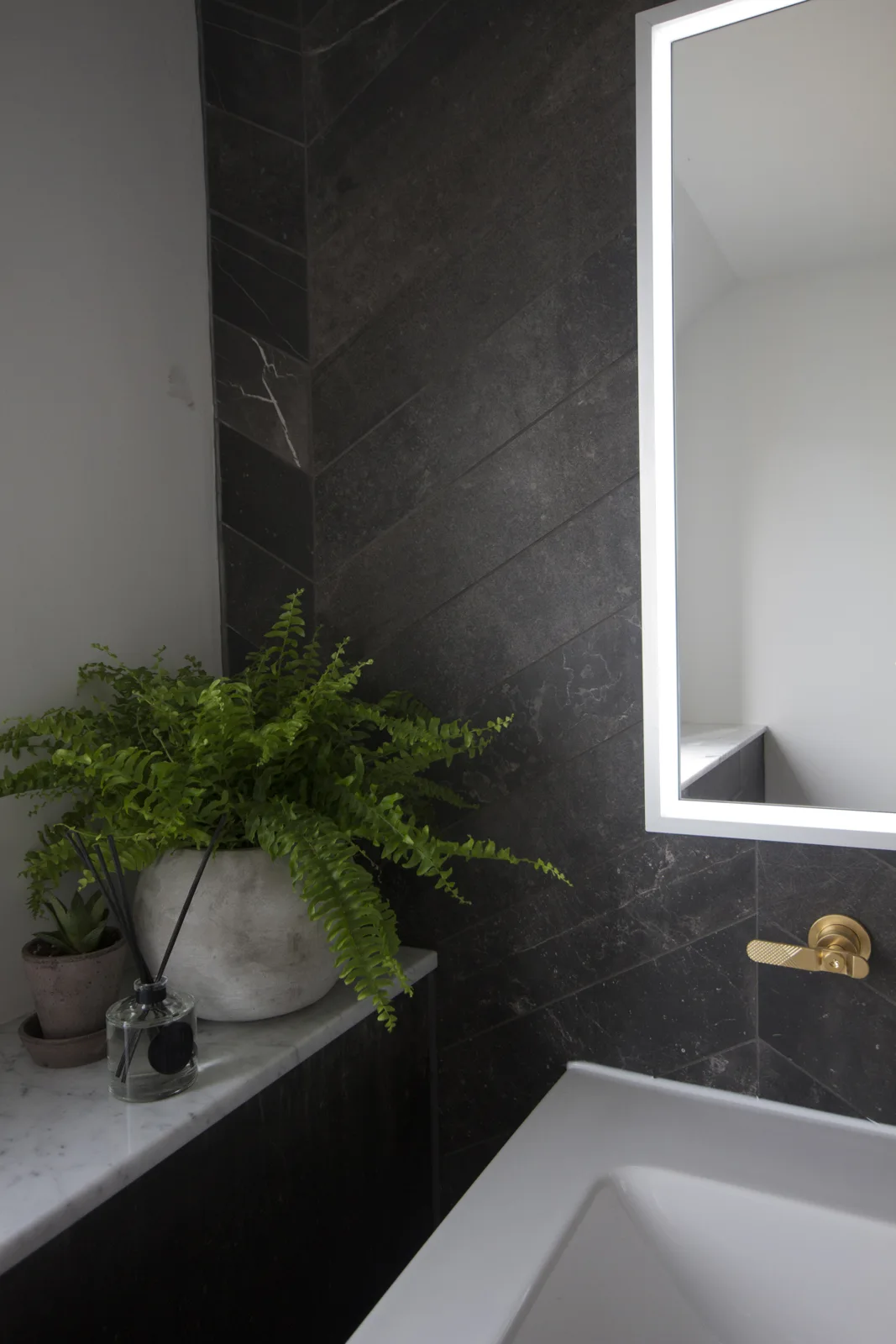 Cheltenham Black Fusion Chevron Bathroom — Obsidian project detail