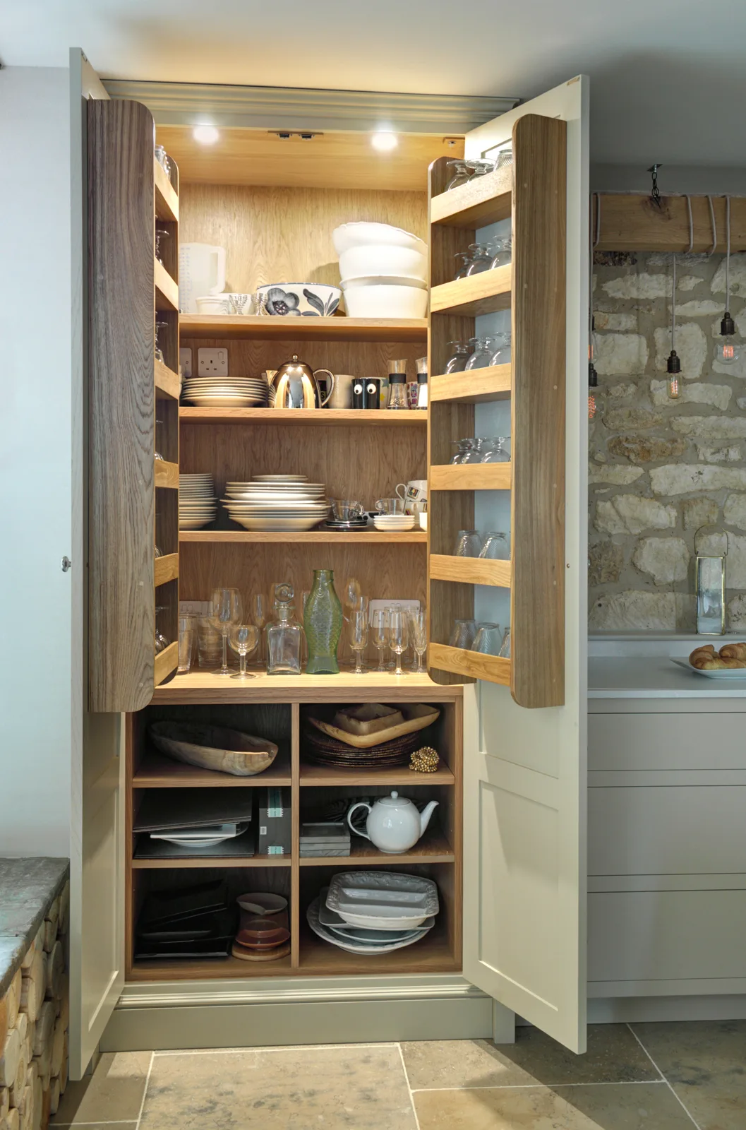 Selected Obsidian kitchen and bathroom project photography