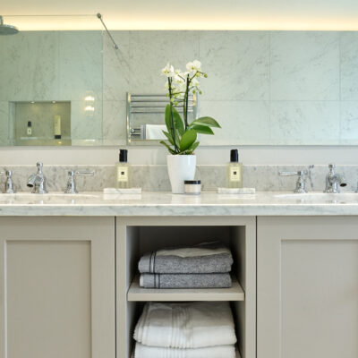Traditional bathroom