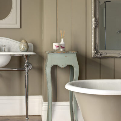 rustic bathroom style